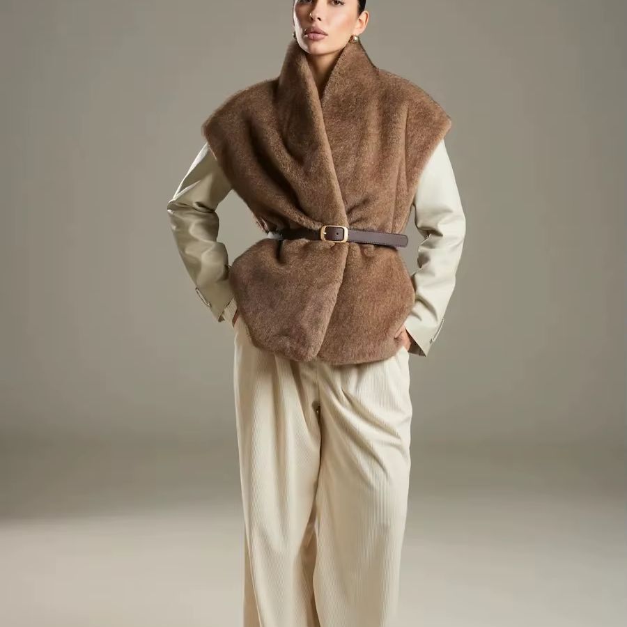 Women'S Fashion Gilet - Damska futrzana kamizelka bez rękawów IG26,