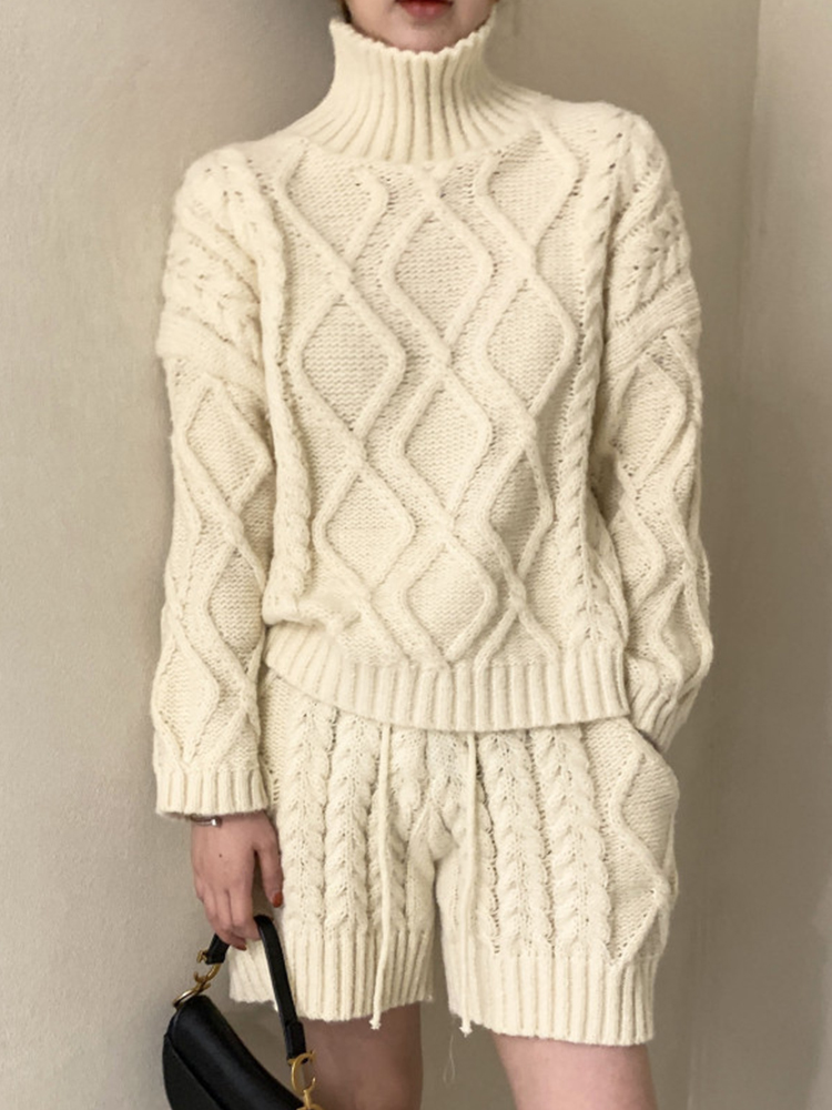 Women'S Young Fashion - Elegancki jesienno-zimowy sweter z golfem i