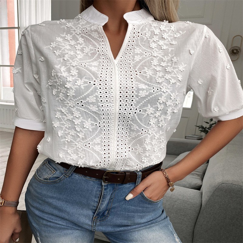 Elegancka biała bluzka damska  – Women'S Fashion Trends Spring 2026 recenzja i cena