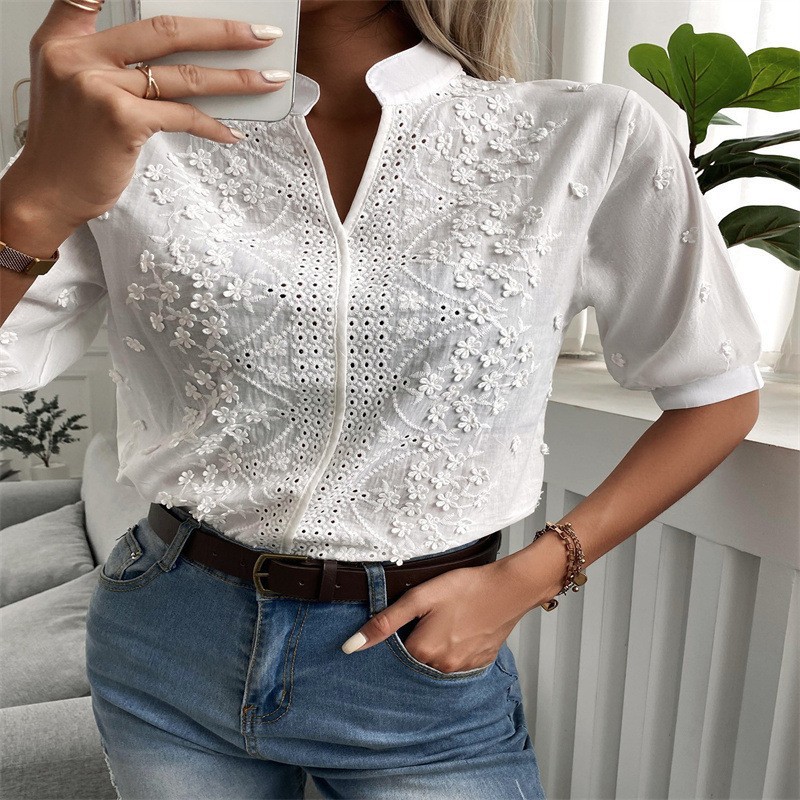 Elegancka biała bluzka damska  – Women'S Fashion Trends Spring 2026 recenzja i cena