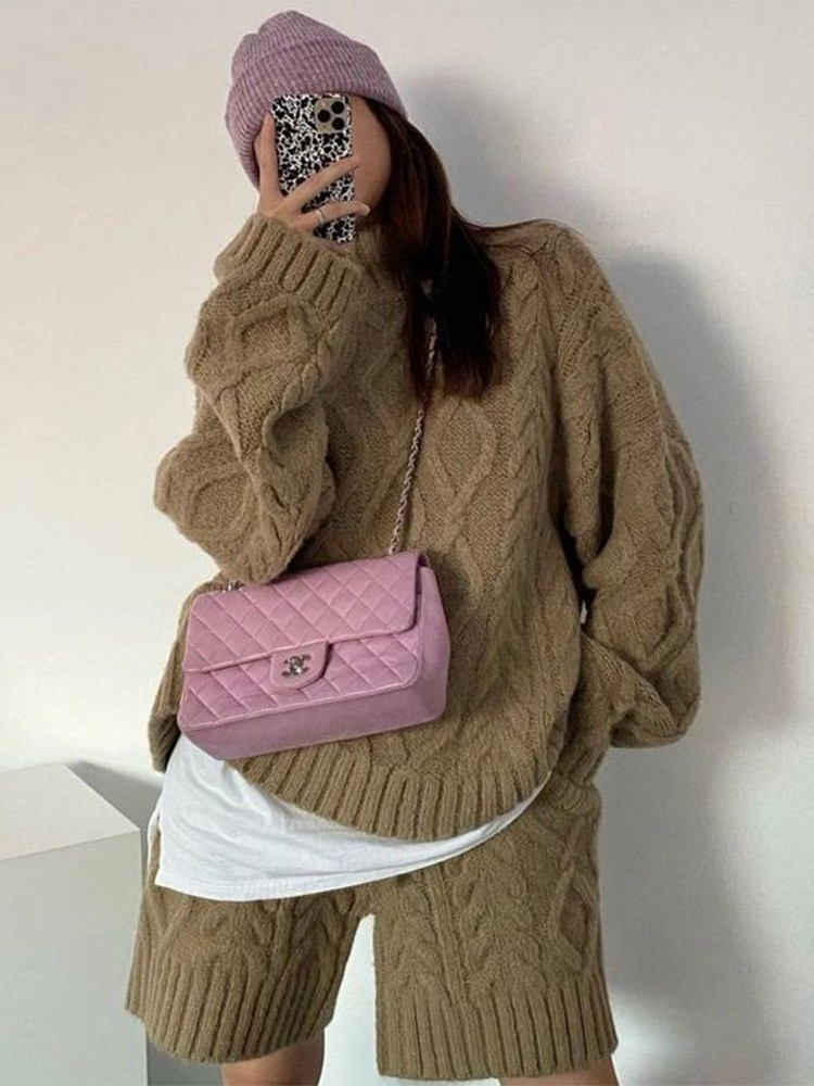 Elegancki jesienno-zimowy swet – Women'S Young Fashion recenzja i cena